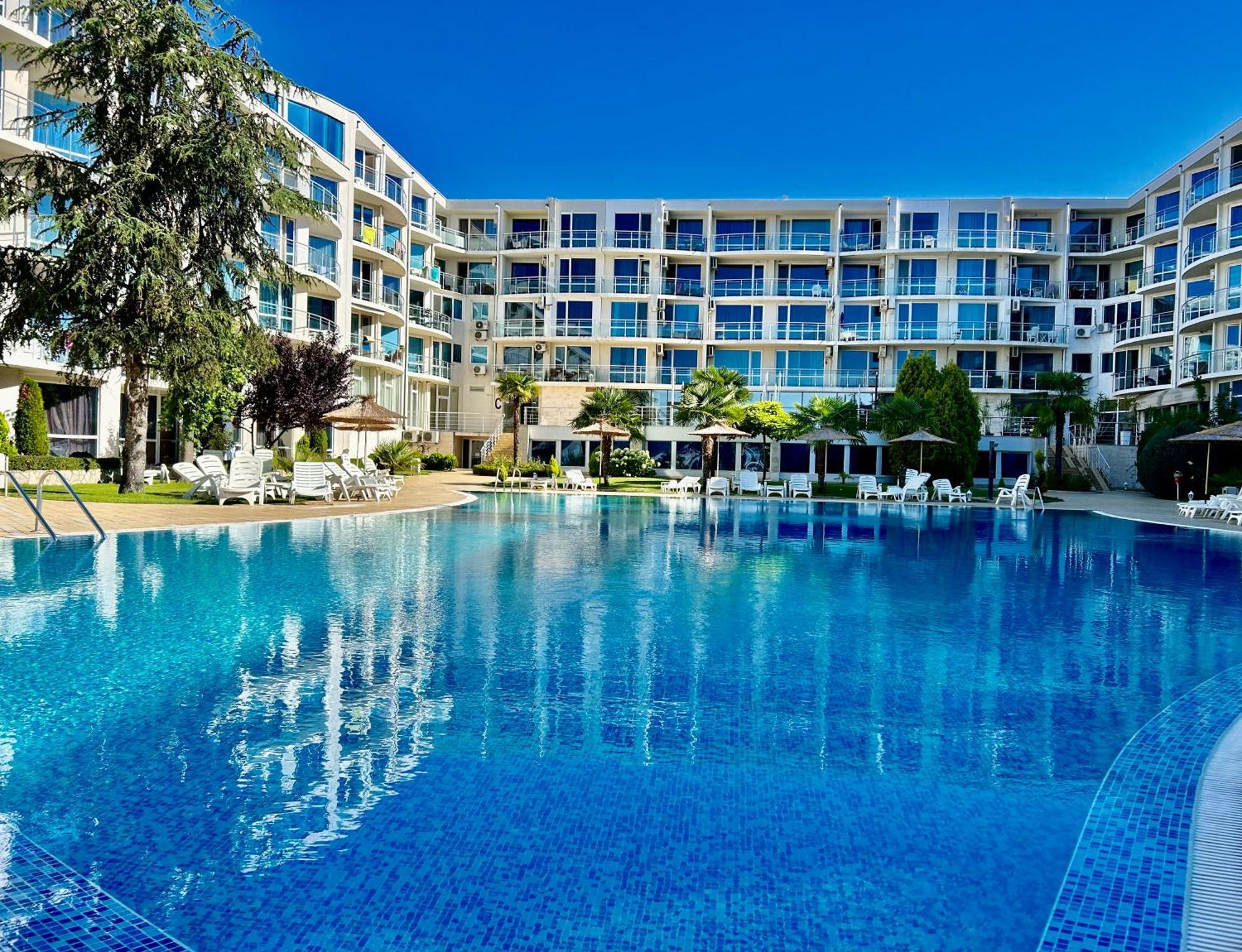 Atlantis & 4 Swimming Pools & &